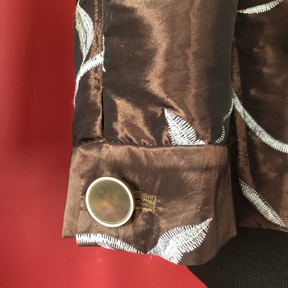 Floral Embroidered Jacket - Picture 2 of 5